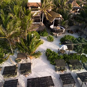 https://my-way-luxury-resort.allrivieramayahotels.com